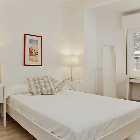 Flateli Roger 2 Lägenhet Barcelona Exteriör bild